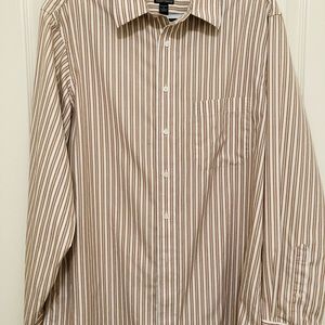 JoS. Bank Men’s SL  LS Travelers Collection 100% Cotton button down New Shirt!